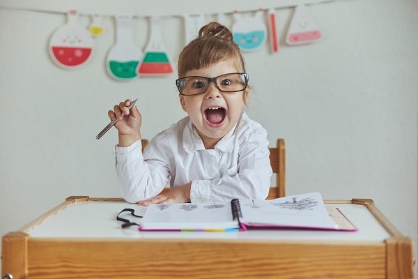 Benefícios da brincadeira, educação infantil