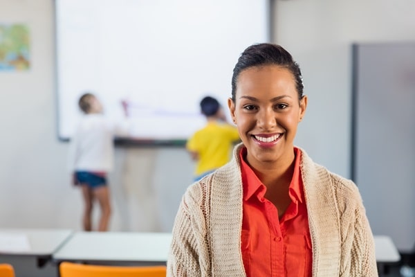 Colaborando com professores: comunicação entre família e escola