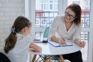 Linha de comunicação aberta entre família e escola