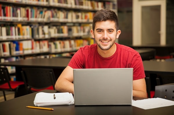 tradutor automático, aprendizado de idiomas, estudantes, ensino médio