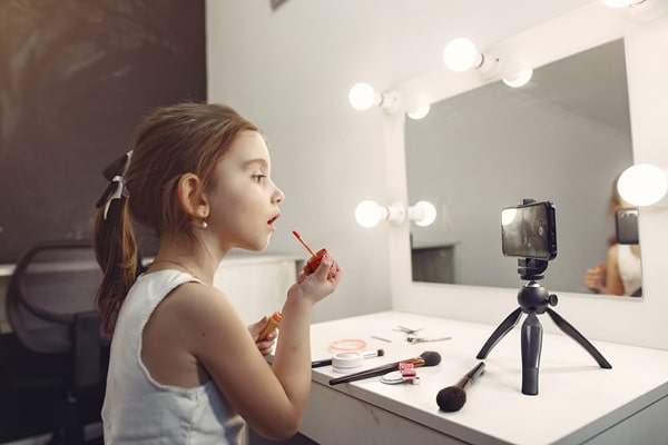 adultização infantil e infância saudável